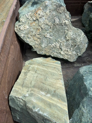 Ландшафтные глыбы зелёные 200-500 килограмм купить в Люберцах