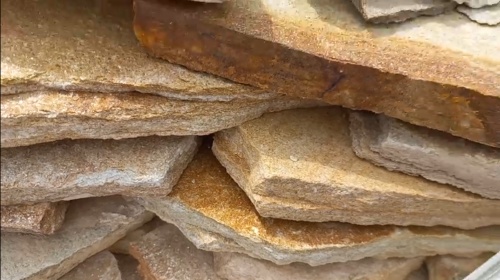 Плитняк златолит жёлтый золотистый для отмостки купить в Люберцах