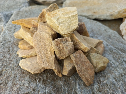 Златолит жёлтый декоративная каменная крошка купить в Люберцах