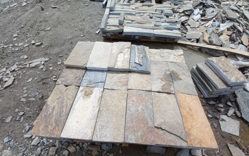 Плитка пилёная златолит Уральский для цоколя, отмостки купить в Люберцах