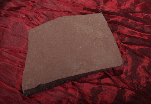 Плитняк лемезит бордовый для цоколя 1,5-2 см купить в Люберцах