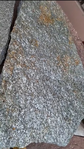 Плитняк златолит серебристый для цоколя, отмостки купить в Люберцах