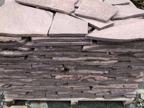 Плитняк лемезит бордовый для облицовки цоколя 20-25 мм  купить в Люберцах