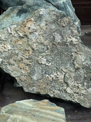 Ландшафтные глыбы зелёные 200-500 килограмм купить в Люберцах