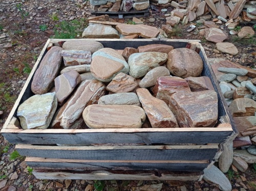 Златолит жёлтый, жёлто-зелёный глыбки и валуны для ланшафтного дизайна купить в Люберцах