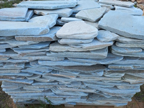 Плитняк златолит зелёный галтованный для цоколя купить в Люберцах