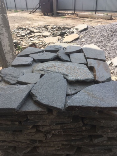 Златолит серебристый галтованный для лестниц купить в Люберцах